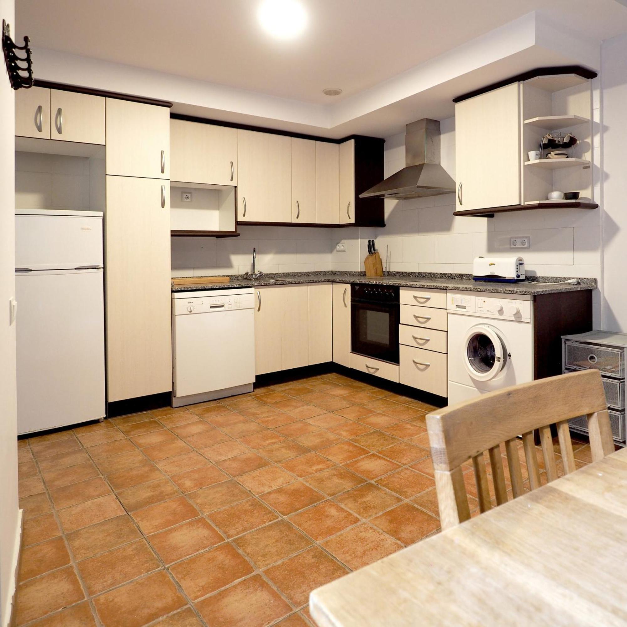 Apartamentos Angelus Plaza Mayor De 格劳斯 外观 照片